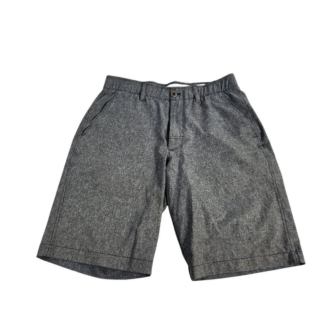 Under Armour Men's Gray HeatGear Loose Fit Golf Shorts Size 32‎